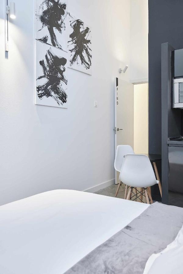 Fino Modern & Luxury Apartment เซบีญา ภายนอก รูปภาพ